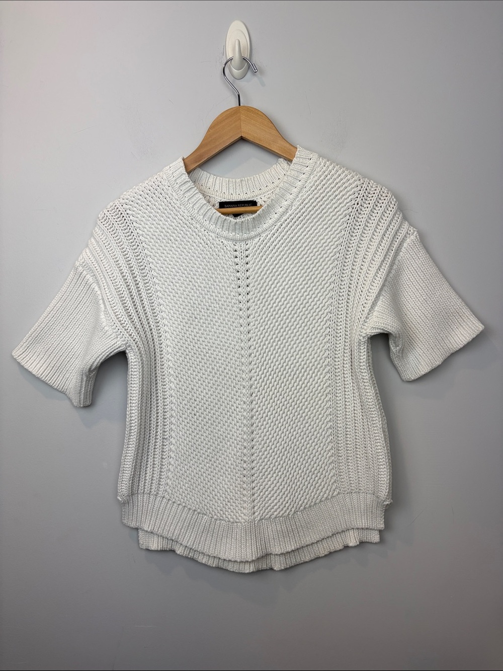 Banana Republic White Textured Short-Sleeve Knit Top
